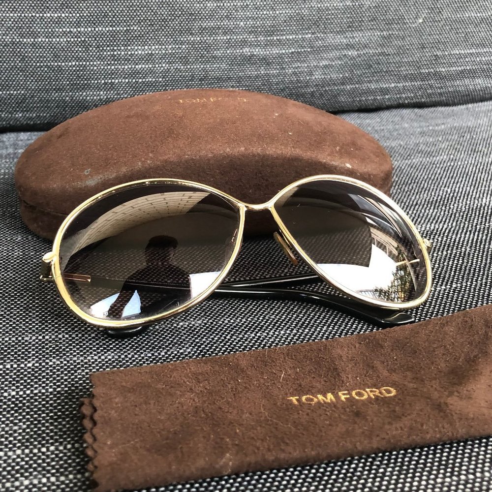 Used Tom Ford Womens Glasses. Good condition.